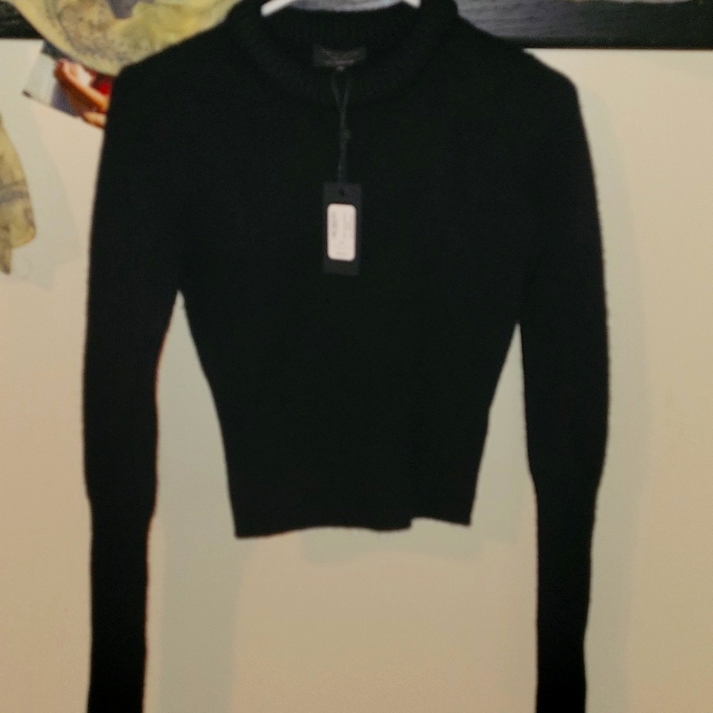 Rag and Bone xxS pierce slim crew top. 100% cashmere